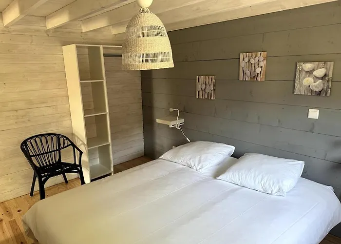 Superbe 5 Places 5 *